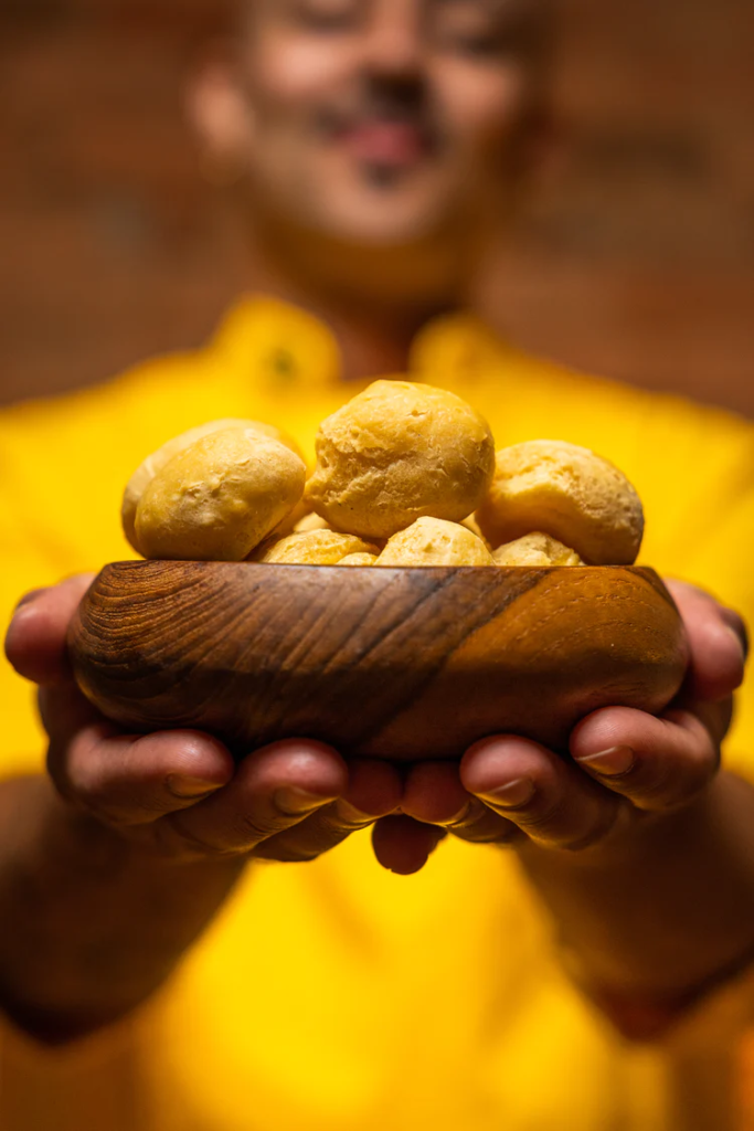 Pão de Beijo (Vegan cheese bun)