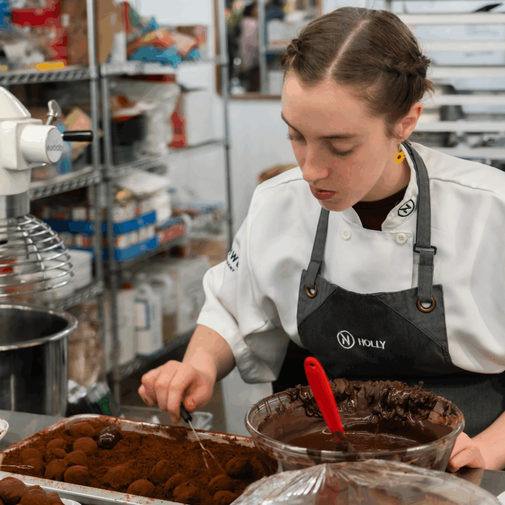 Coati Fine Chocolate making