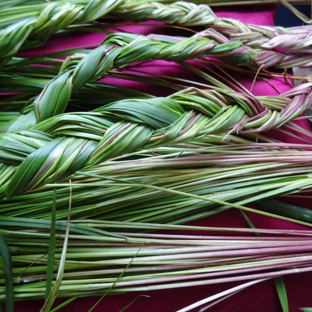 HF - Sweetgrass pin craft